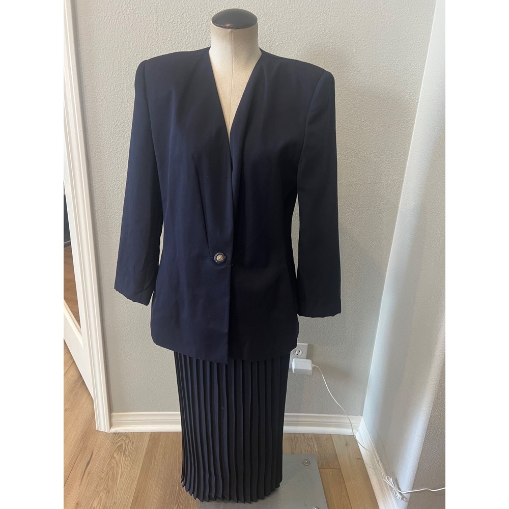 Atrium Collection Womens Size 10 Navy Blue 2 Piece Blazer Pleated Skirt Suit USA